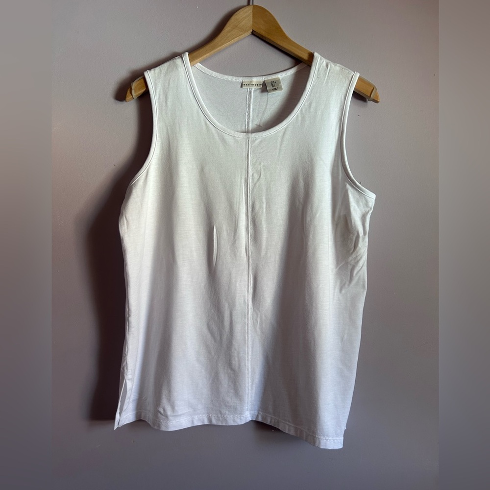 NWTs Max Studio White Sleeveless Tank Top Size Large